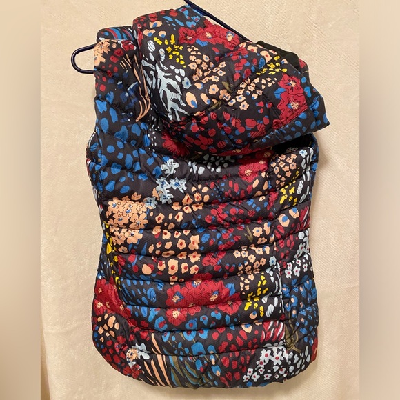 Adidas hooded floral vest - Picture 4 of 4